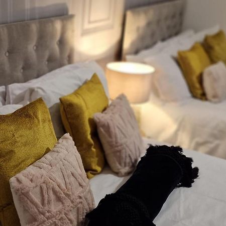 Shm Stays Leicester. Newly Renovated!! 15 Min Drive From City Centre, University. 9 Min Drive To Leicester City Stadium, 5 Min Drive To M1 & M69. 2 Min Walk To Bus Stop. Zewnętrze zdjęcie