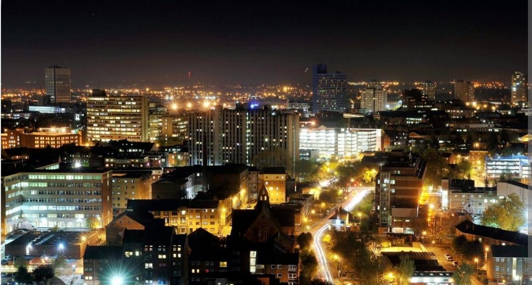 Shm Stays Leicester. Newly Renovated!! 15 Min Drive From City Centre, University. 9 Min Drive To Leicester City Stadium, 5 Min Drive To M1 & M69. 2 Min Walk To Bus Stop. Zewnętrze zdjęcie
