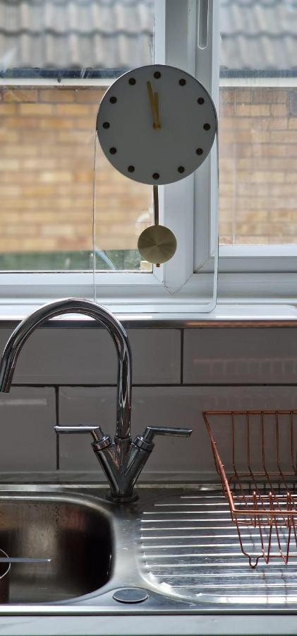 Shm Stays Leicester. Newly Renovated!! 15 Min Drive From City Centre, University. 9 Min Drive To Leicester City Stadium, 5 Min Drive To M1 & M69. 2 Min Walk To Bus Stop. Zewnętrze zdjęcie