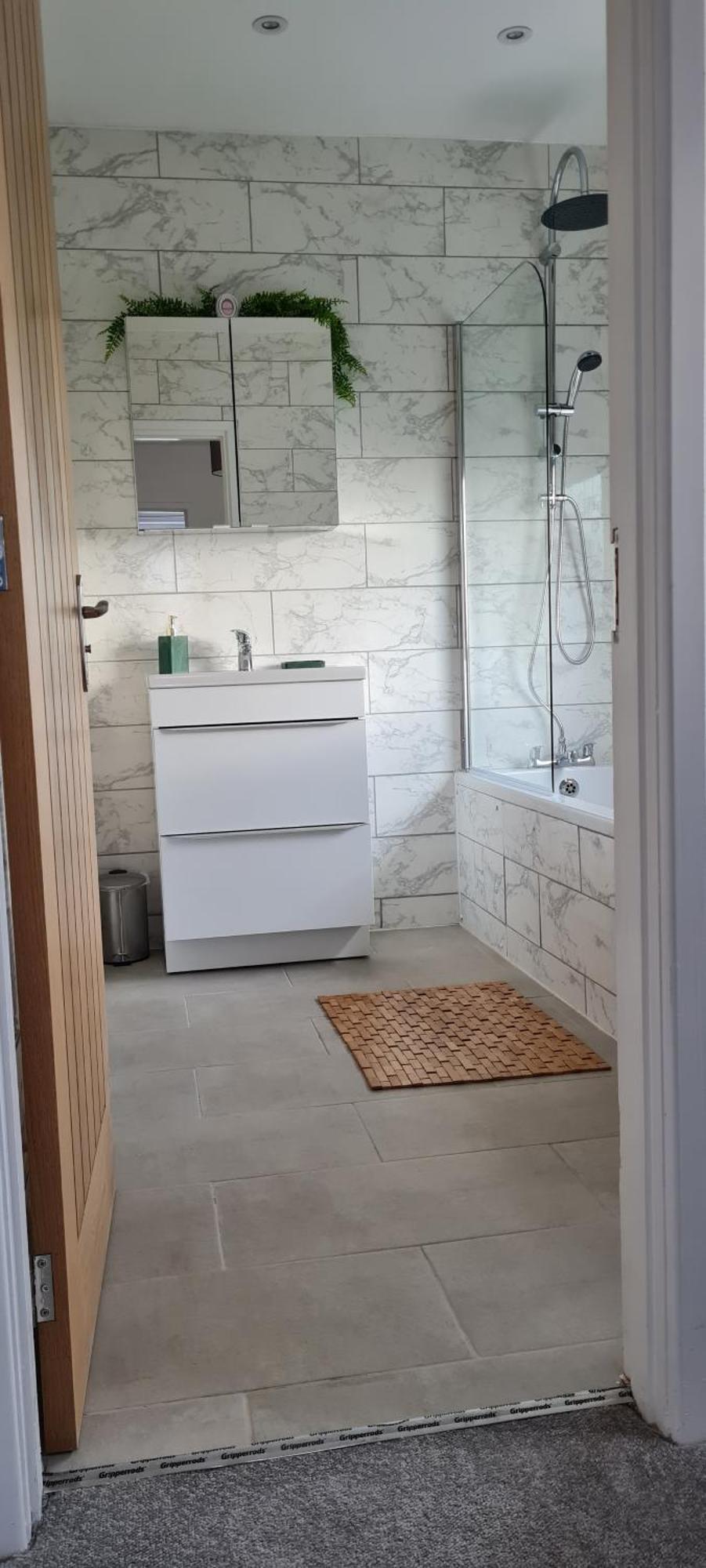 Shm Stays Leicester. Newly Renovated!! 15 Min Drive From City Centre, University. 9 Min Drive To Leicester City Stadium, 5 Min Drive To M1 & M69. 2 Min Walk To Bus Stop. Zewnętrze zdjęcie