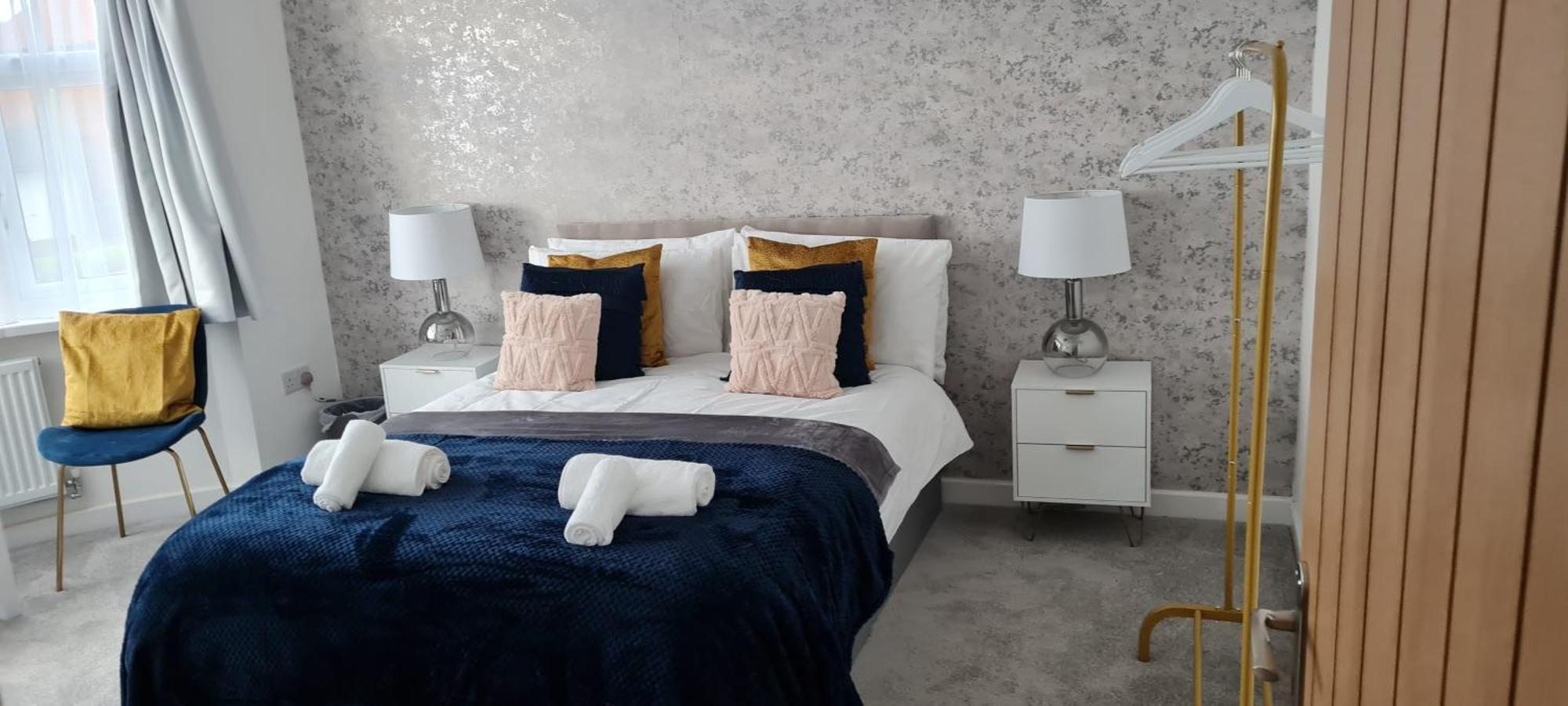 Shm Stays Leicester. Newly Renovated!! 15 Min Drive From City Centre, University. 9 Min Drive To Leicester City Stadium, 5 Min Drive To M1 & M69. 2 Min Walk To Bus Stop. Zewnętrze zdjęcie